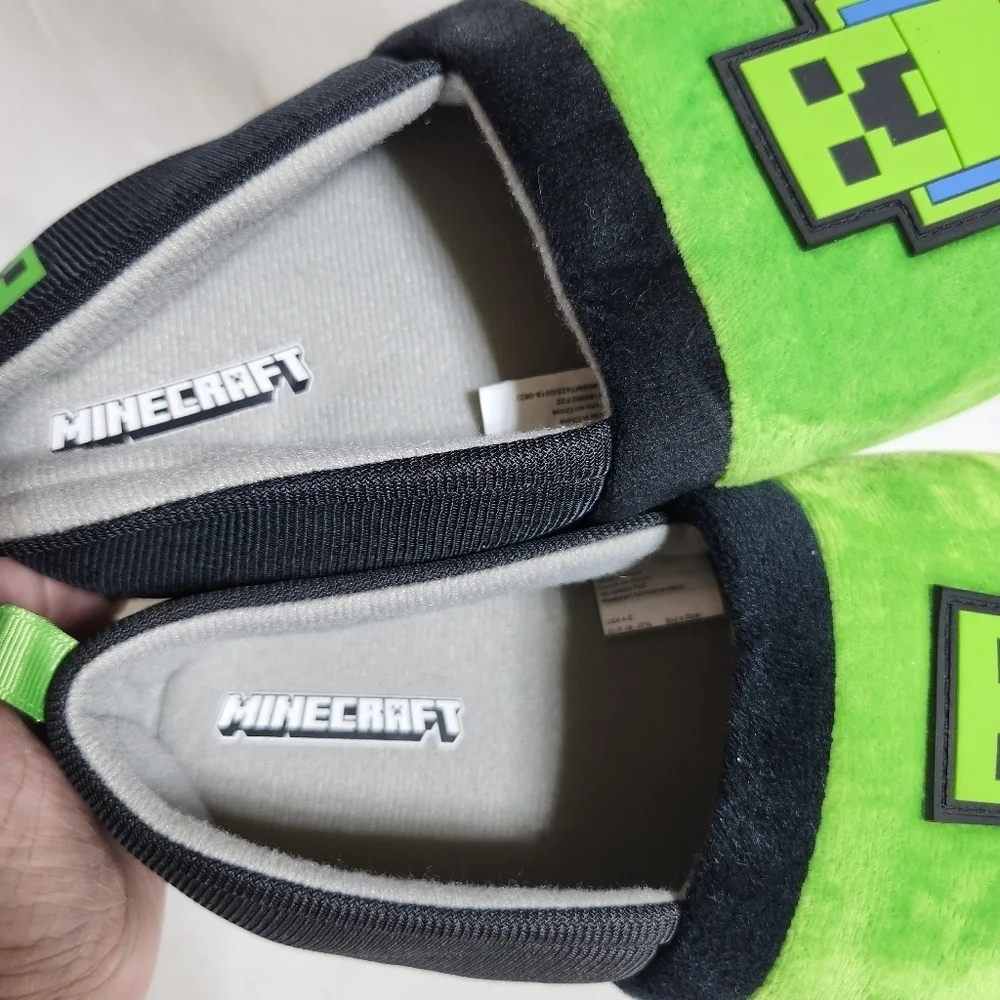Minecraft Creeper Big Boy Slippers 4-5 Rubber Sole New Gamer
